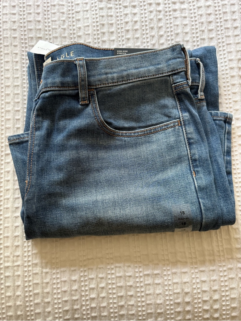 American Eagle Women’s High Rise Straight Jean - Picture 5 of 5